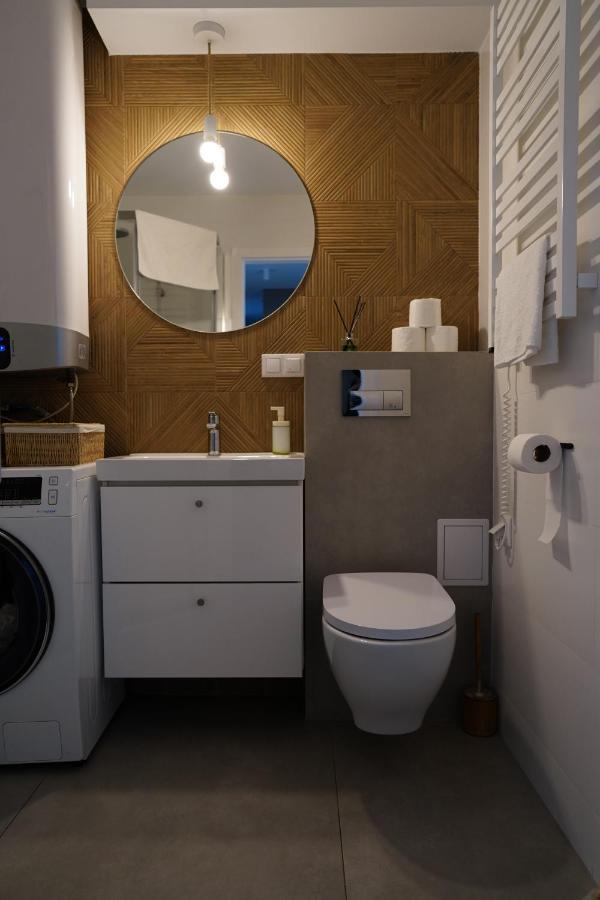 3 Rooms Apartment Podgorze Citybeat #3 Cracóvia Exterior foto